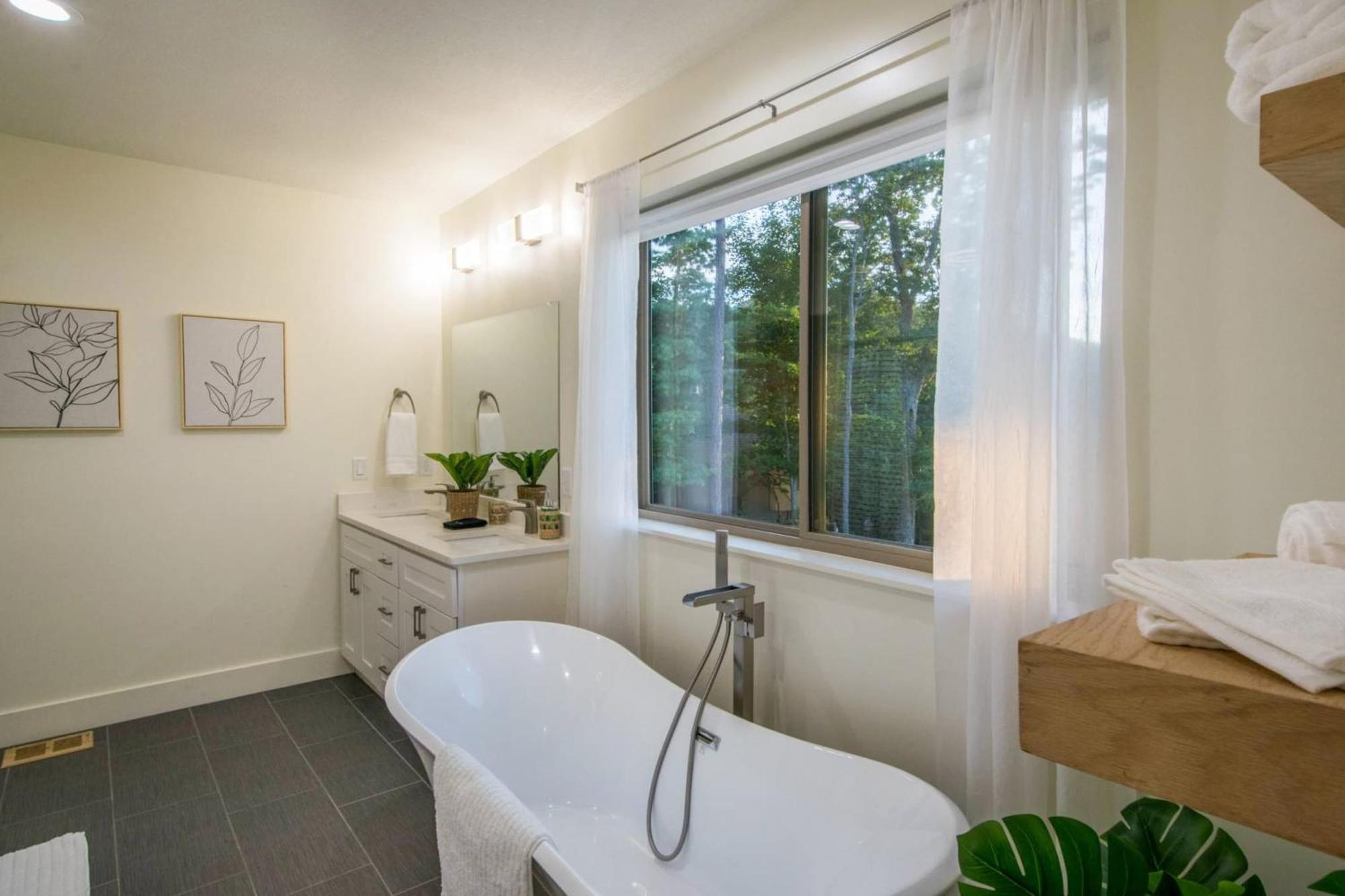 Holiday home Modern Escape By Avantstay Incredible Views *